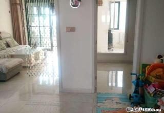 中润华侨城1楼带院家具全新，重点学校附近 - 淄博28生活网 zb.28life.com